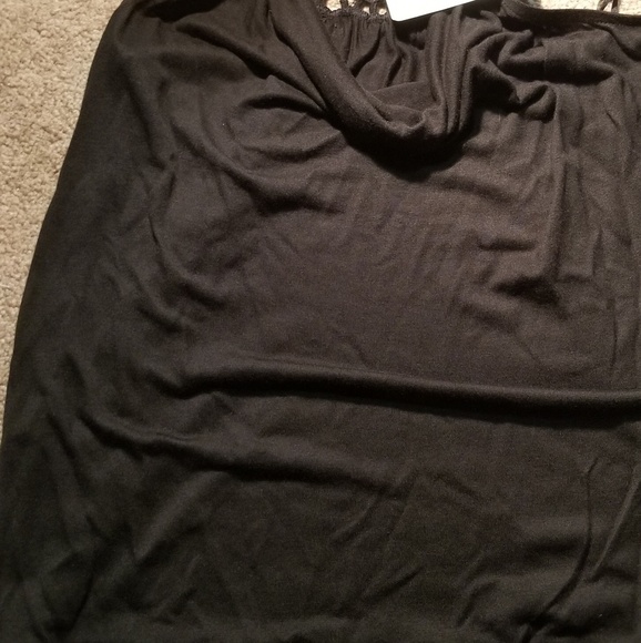 Small Express black top - Picture 5 of 7